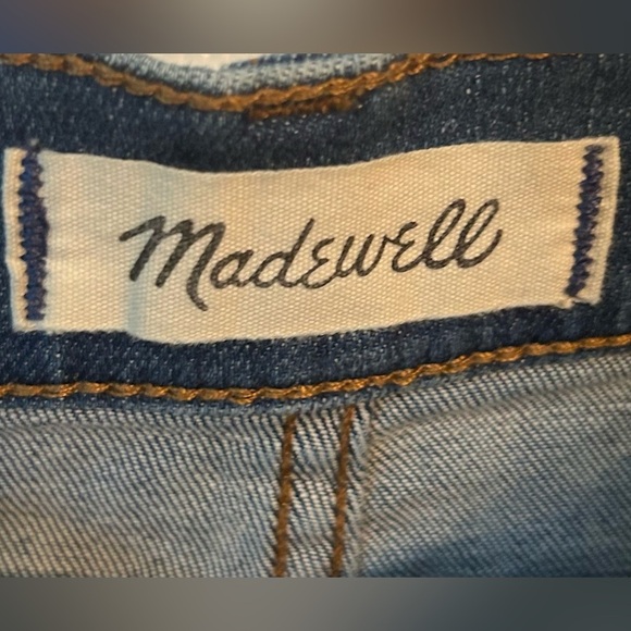 Madewell High-Rise Denim Shorts in Burke Wash: Button-Front Edition/ Size 30 - Picture 5 of 5
